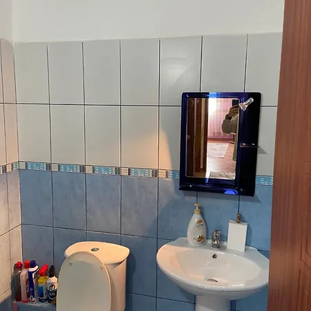 Lushnja Apartmán *